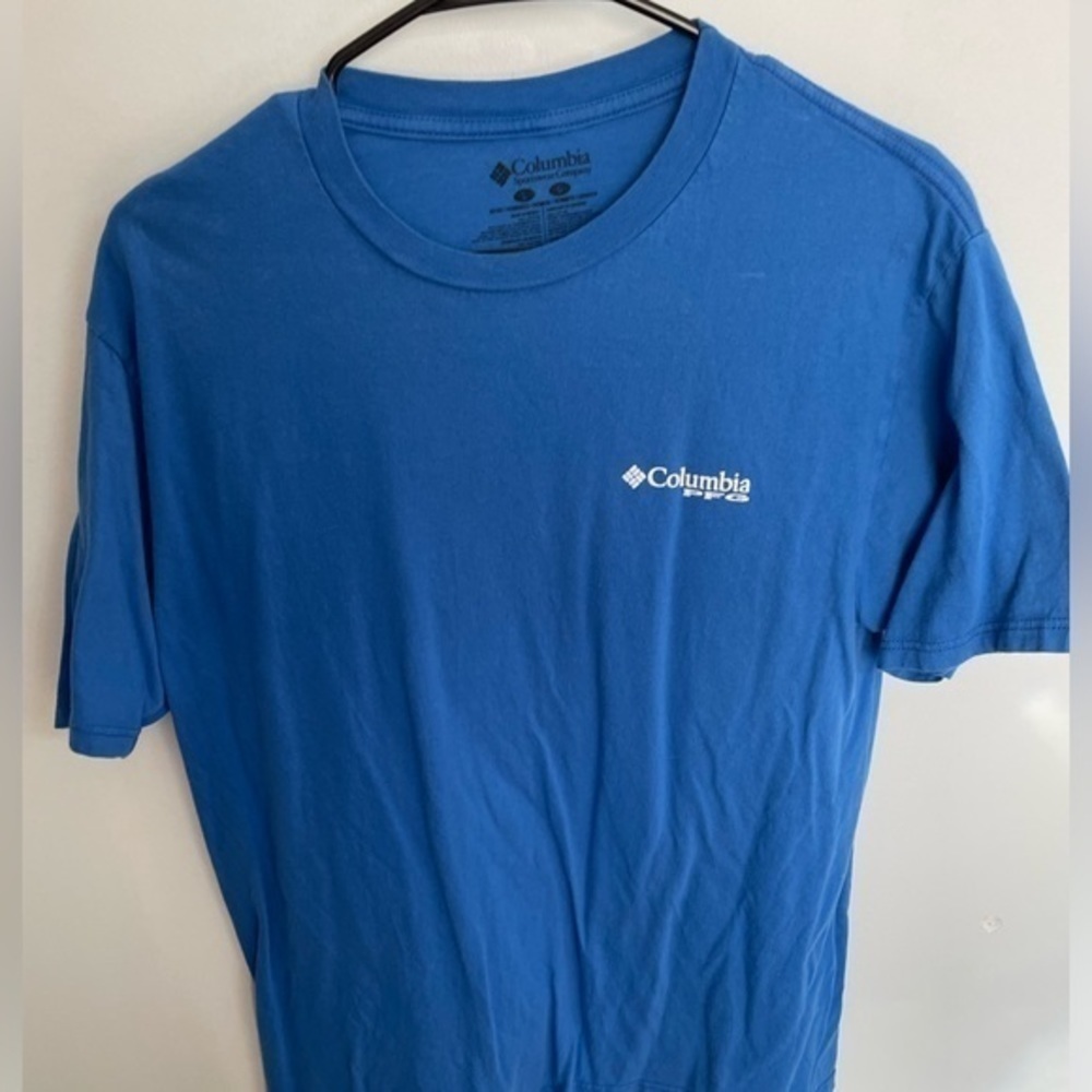 Mens Columbia tee
